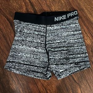 Women’s Nike Pro Dri-Fit Shorts - size small